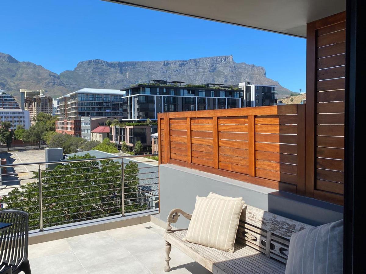 Modern Apartment In The Docklands, De Waterkant, Cape Town Stunning Views, Gorgeous Pool Deck Bagian luar foto