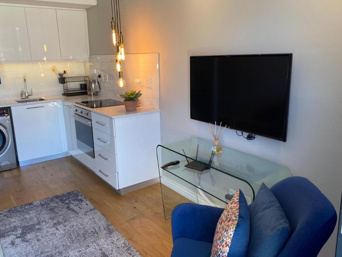 Modern Apartment In The Docklands, De Waterkant, Cape Town Stunning Views, Gorgeous Pool Deck Bagian luar foto