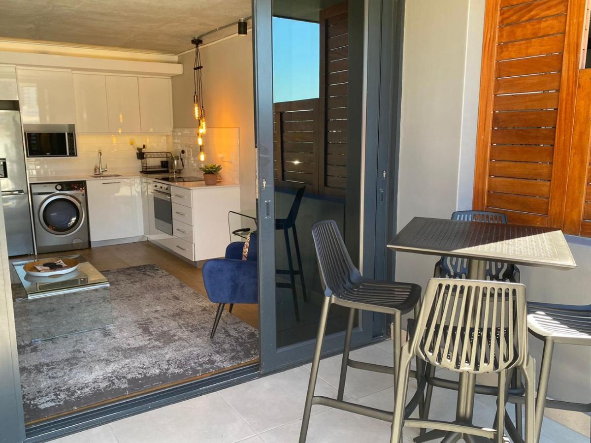 Modern Apartment In The Docklands, De Waterkant, Cape Town Stunning Views, Gorgeous Pool Deck Bagian luar foto