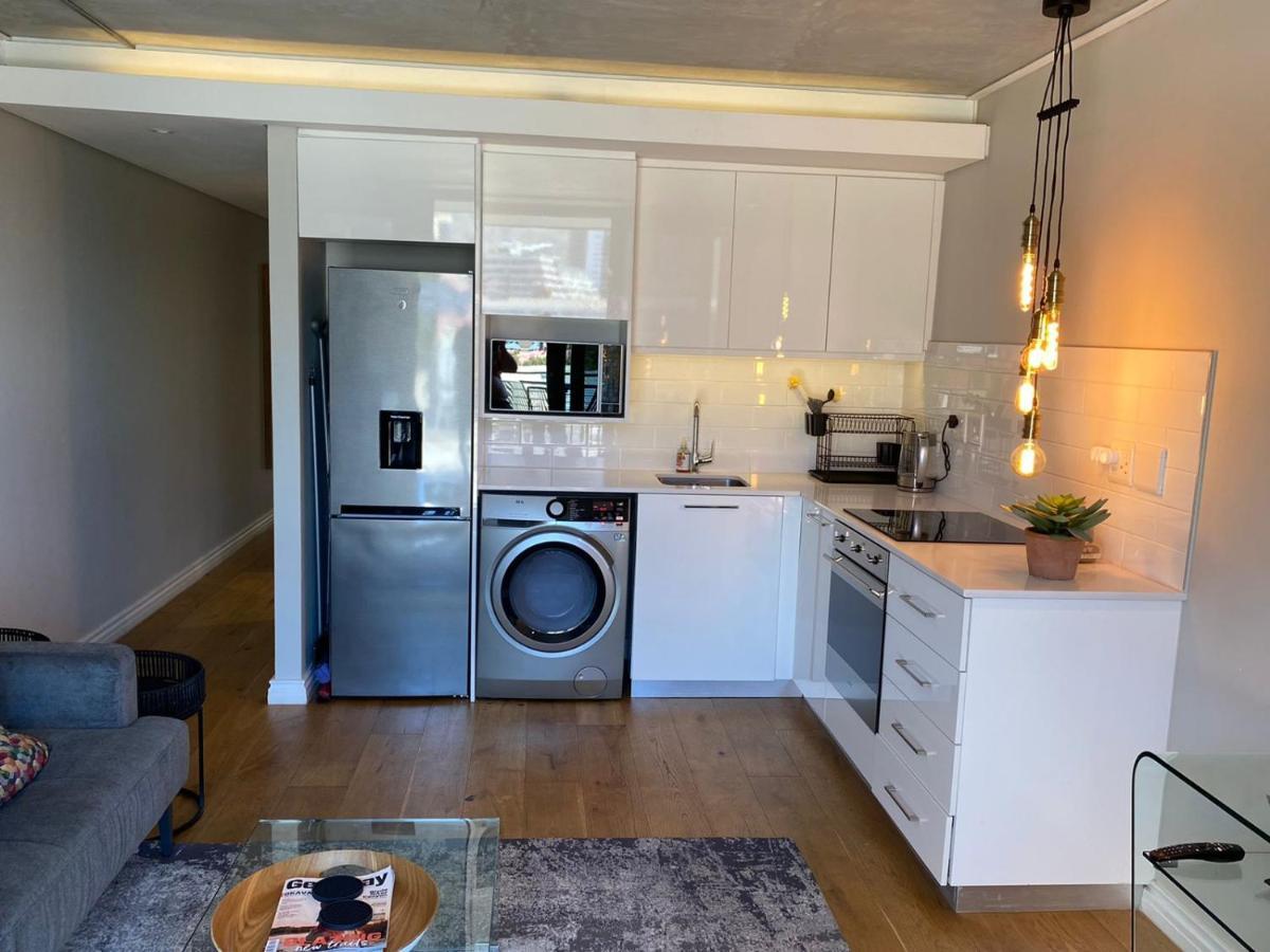 Modern Apartment In The Docklands, De Waterkant, Cape Town Stunning Views, Gorgeous Pool Deck Bagian luar foto
