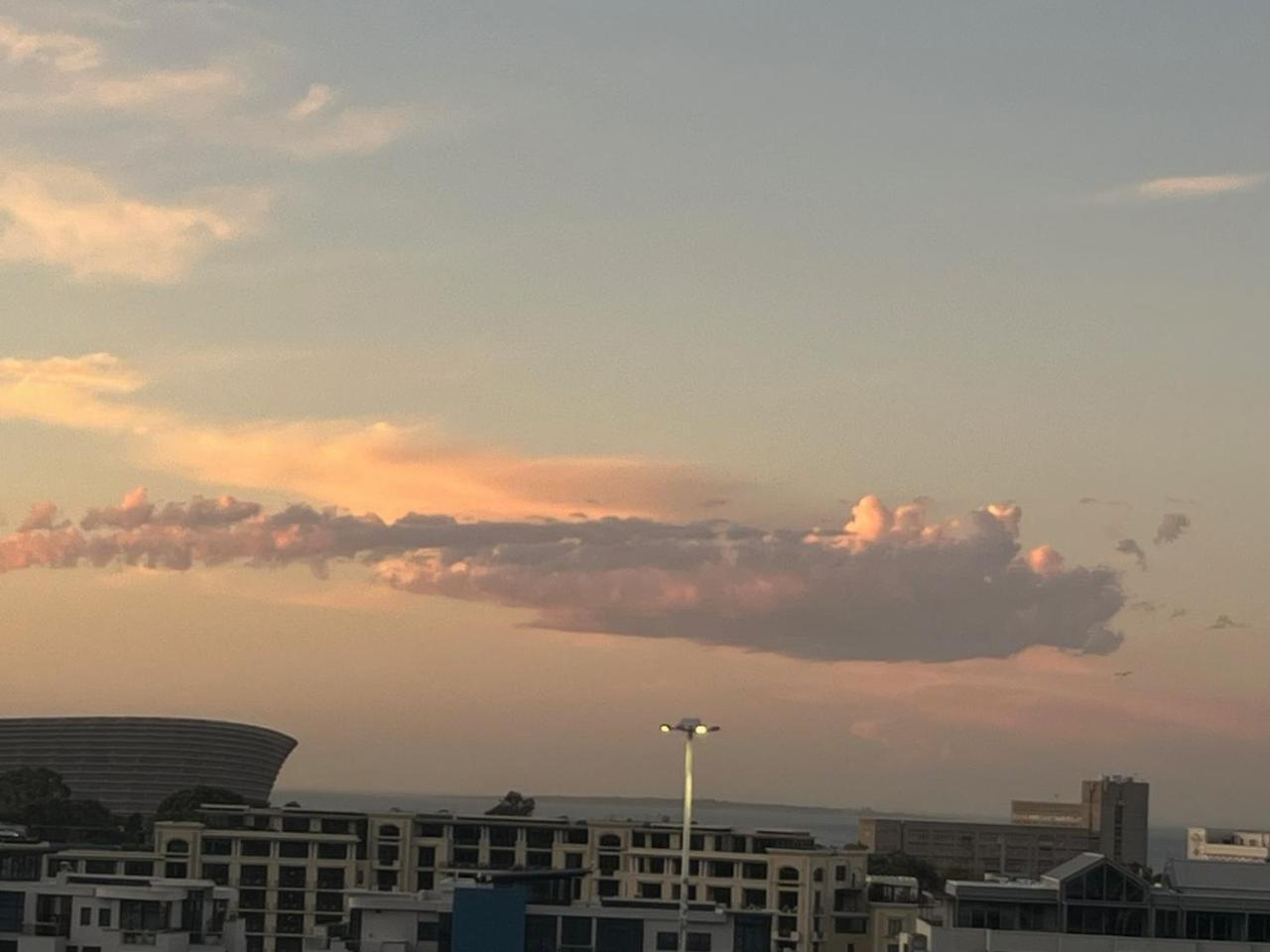 Modern Apartment In The Docklands, De Waterkant, Cape Town Stunning Views, Gorgeous Pool Deck Bagian luar foto